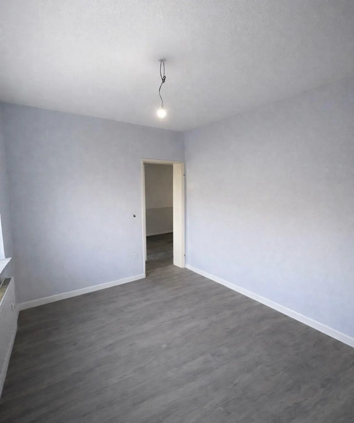 Zimmer, Wände in Hellblau nachher